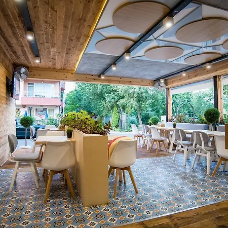 Πανσιόν Kirov 4*